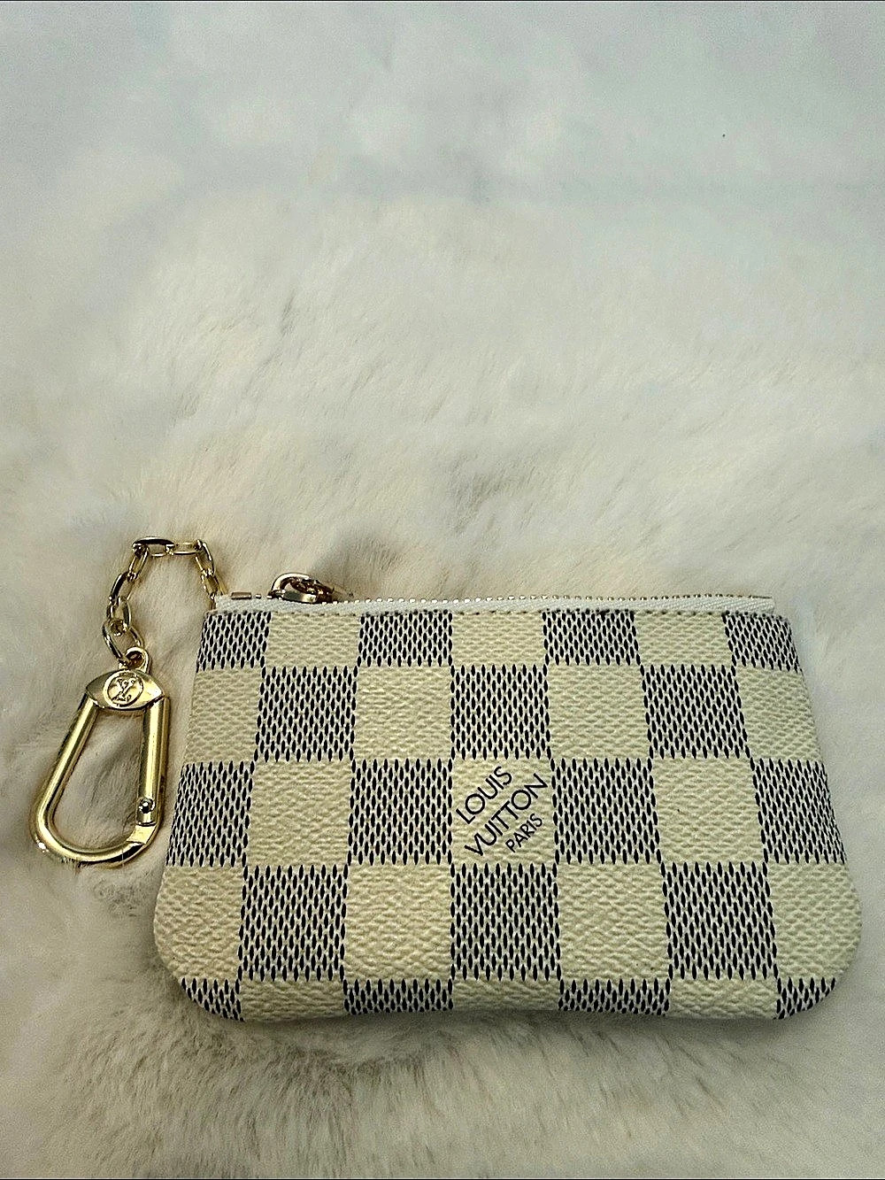 NWOTSource Unknown Key & Card Pouch White & Black